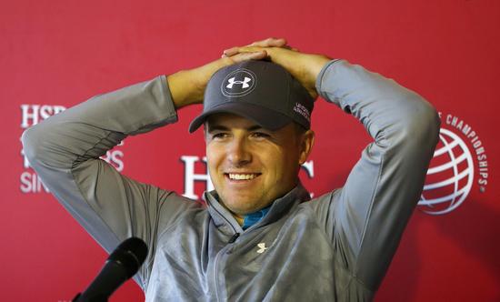 斯皮思回答记者提问